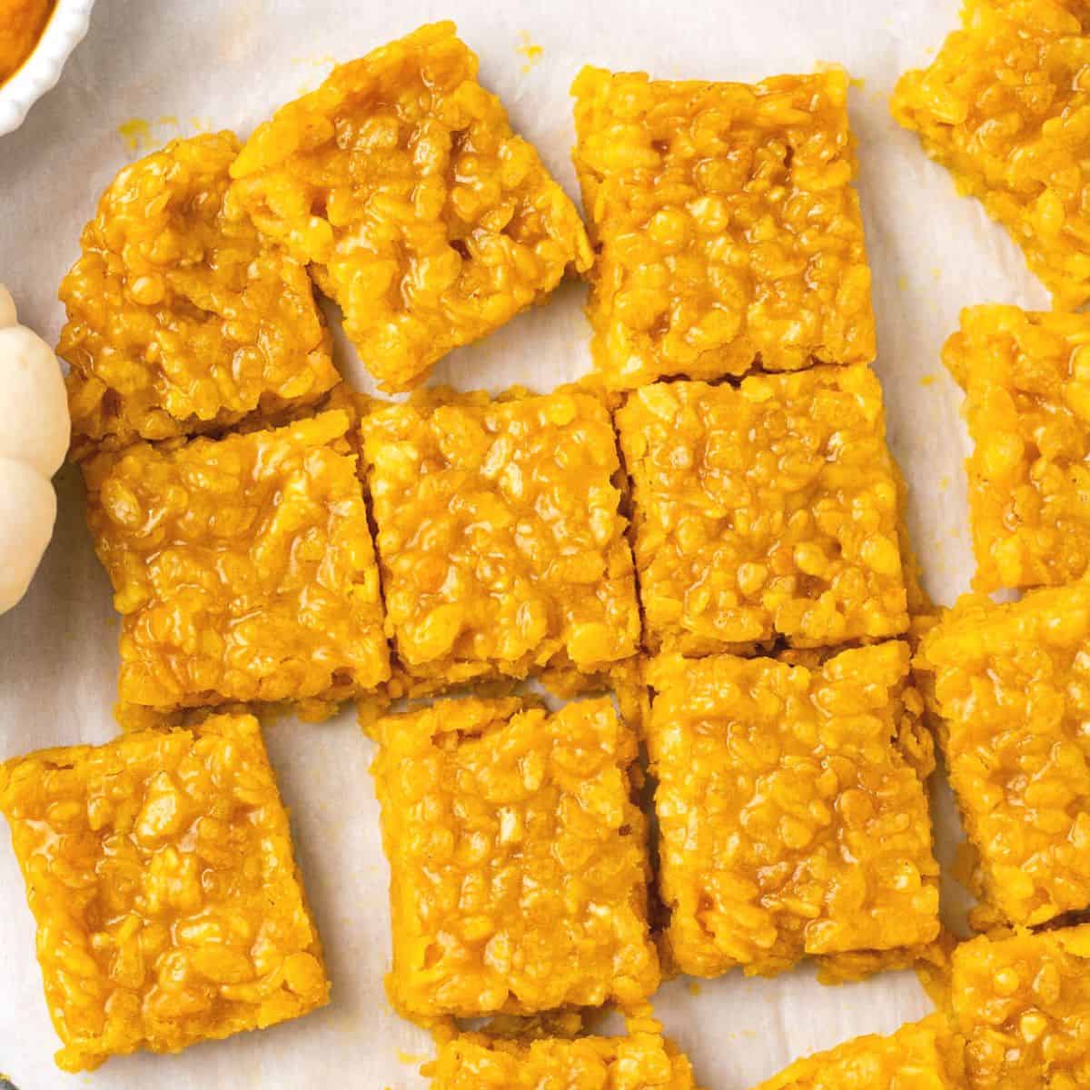 Image for Easy Pumpkin Rice Krispie Treats with Marshmallows